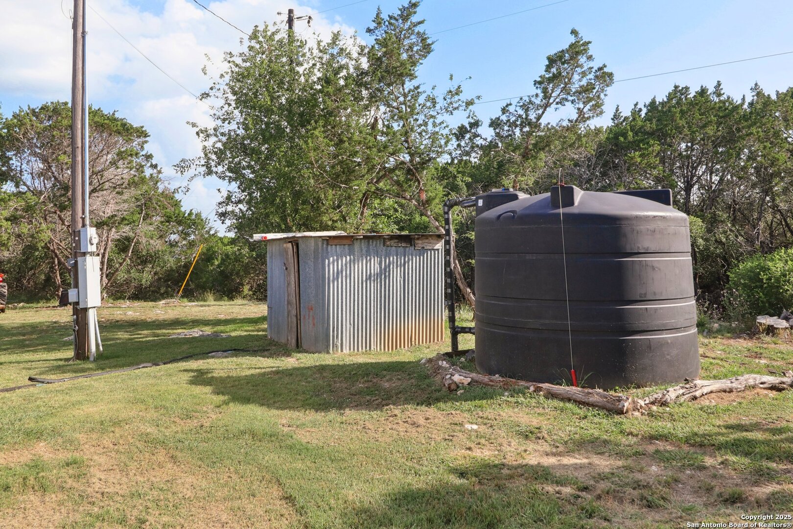 main property photo 8