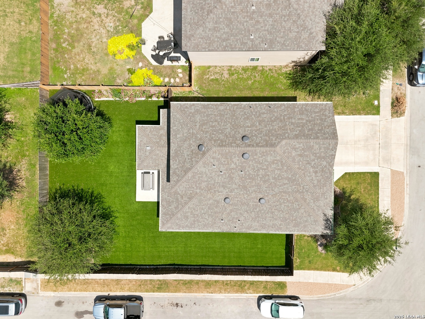 main property photo 50