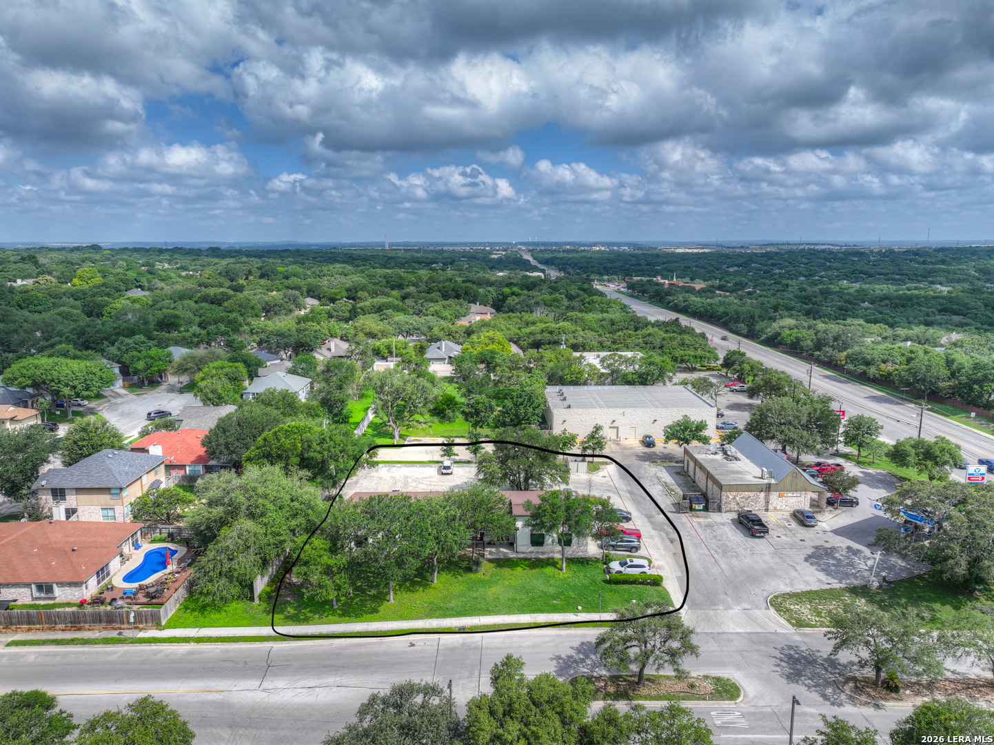 main property photo 41