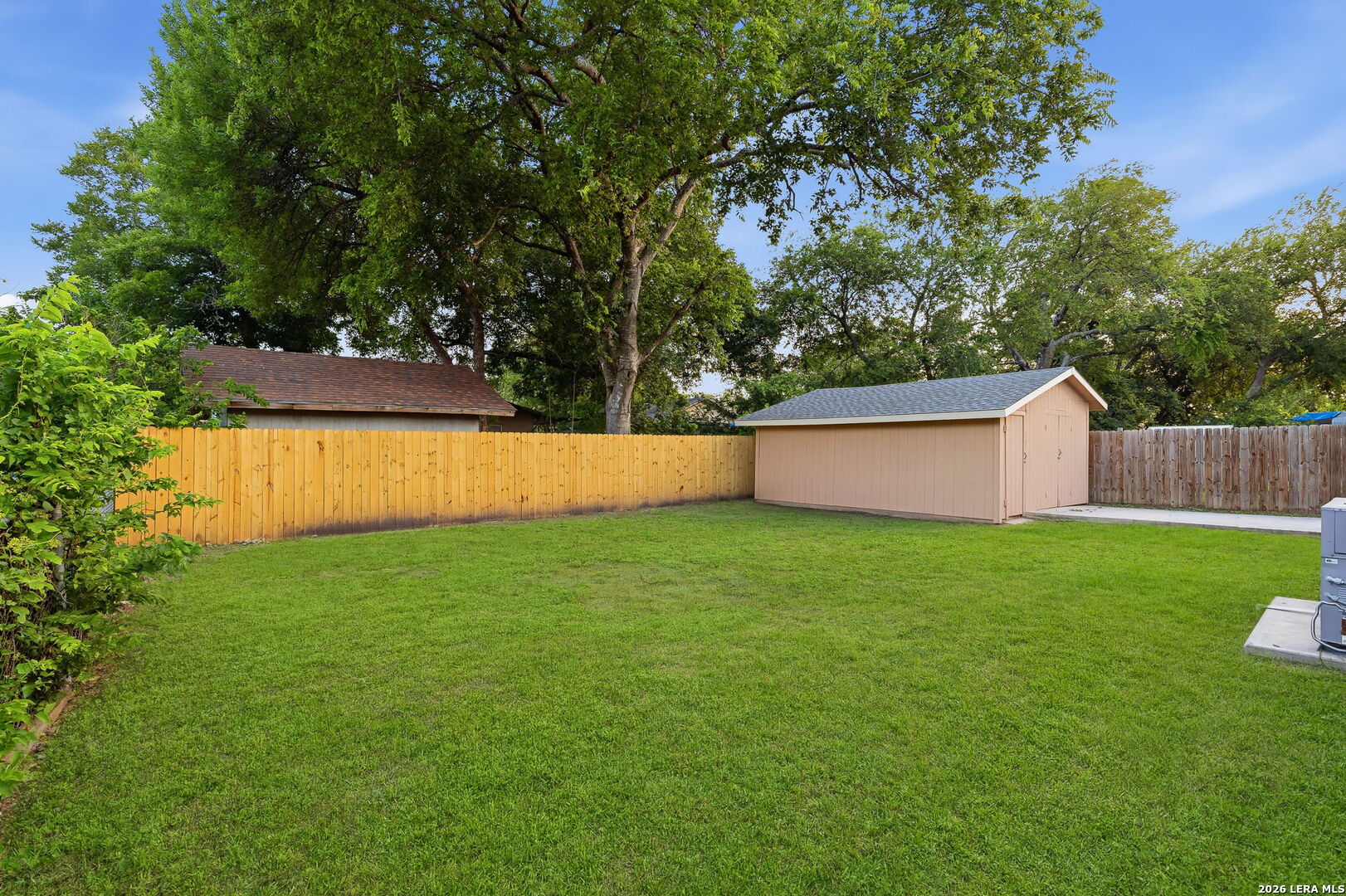 main property photo 18