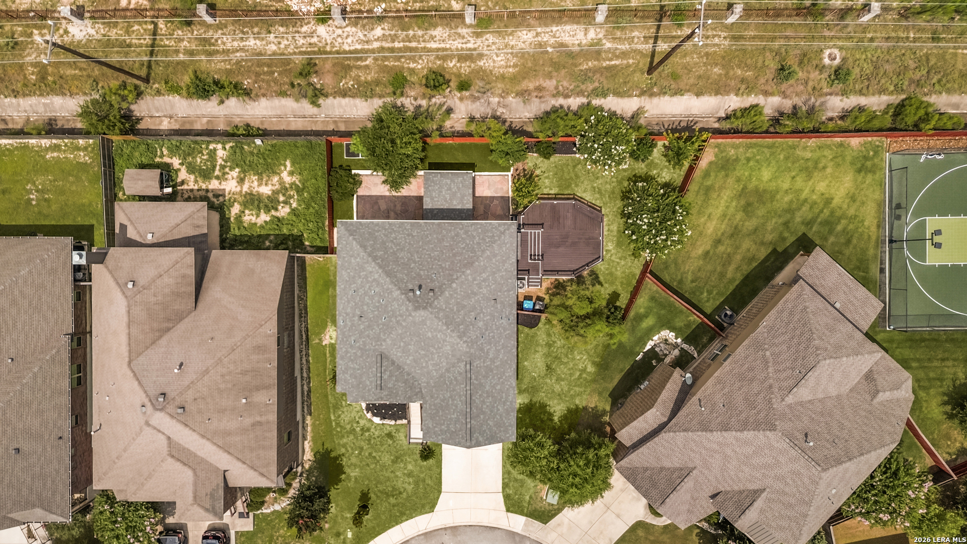 main property photo 46