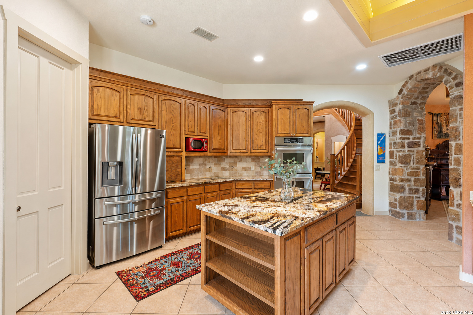 main property photo 18