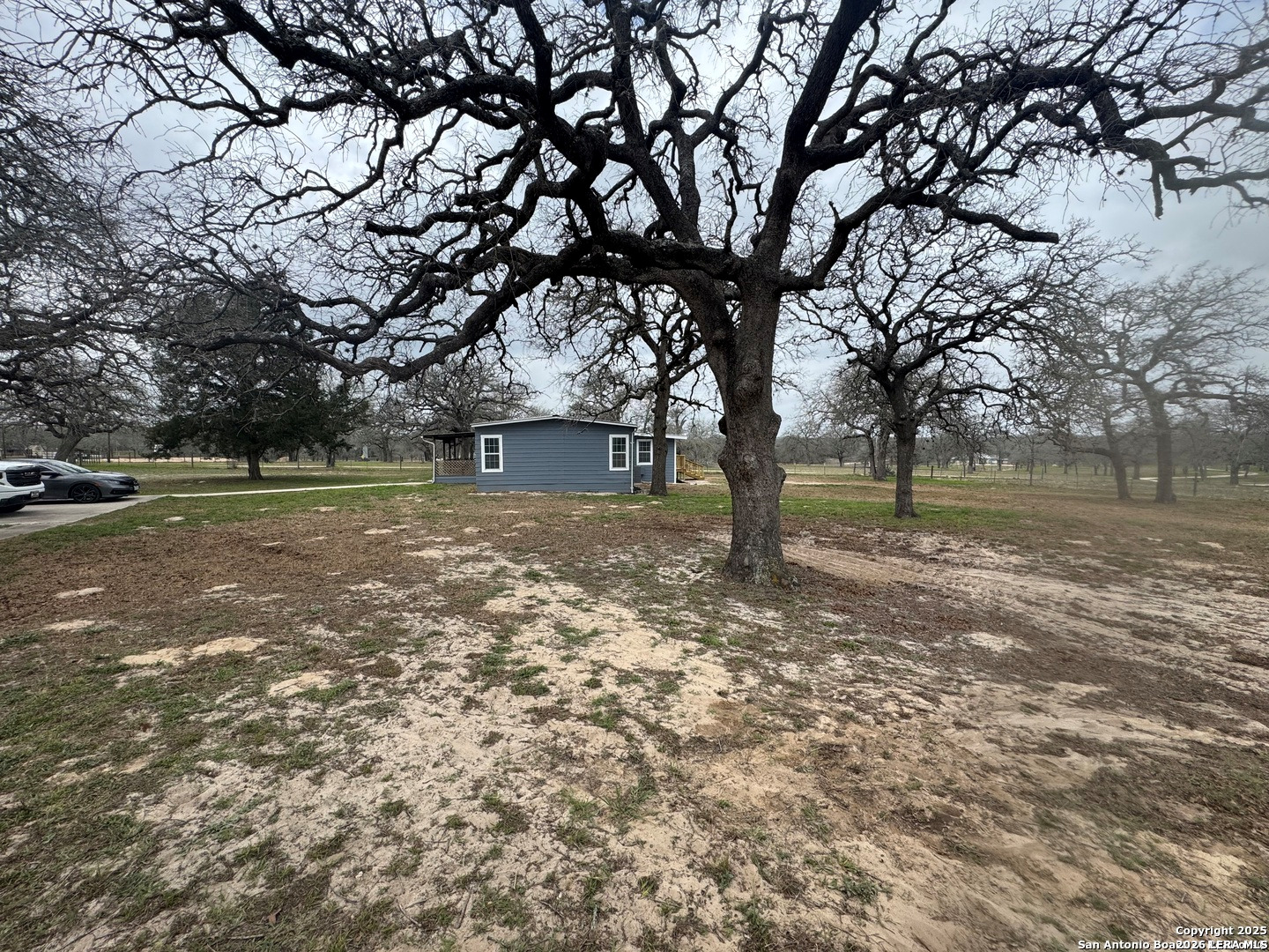 main property photo 6