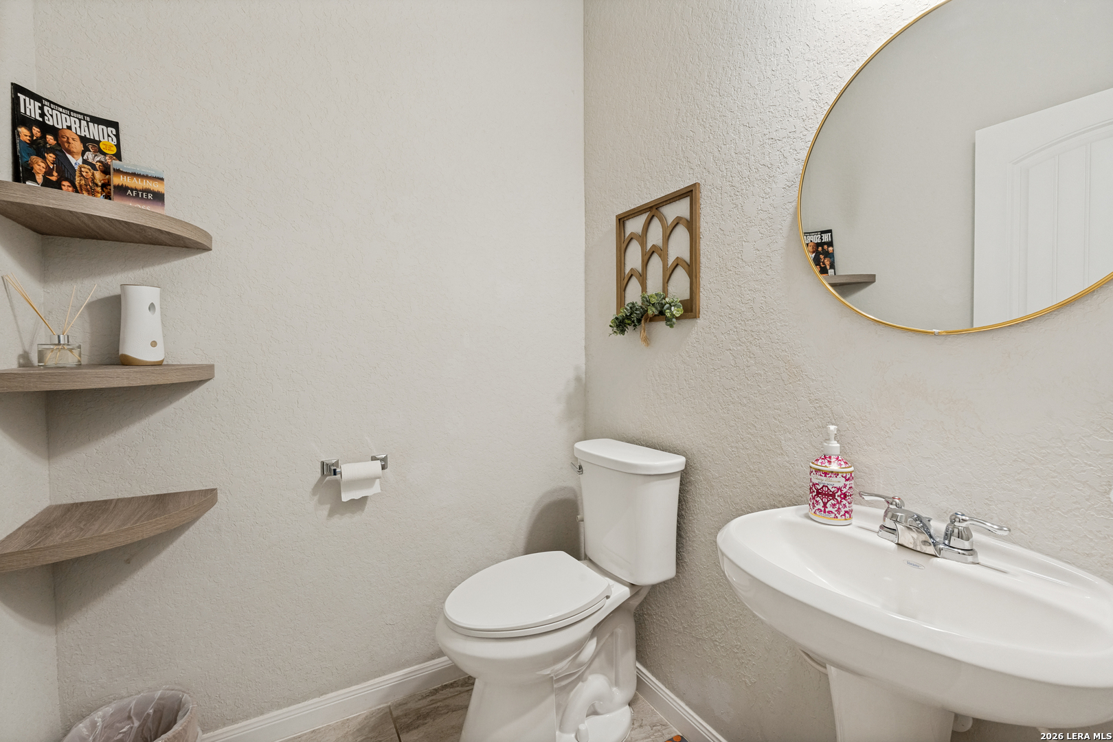 main property photo 17