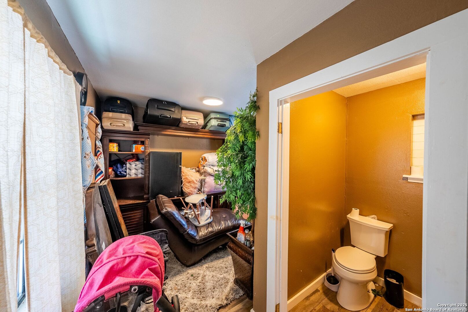 main property photo 36