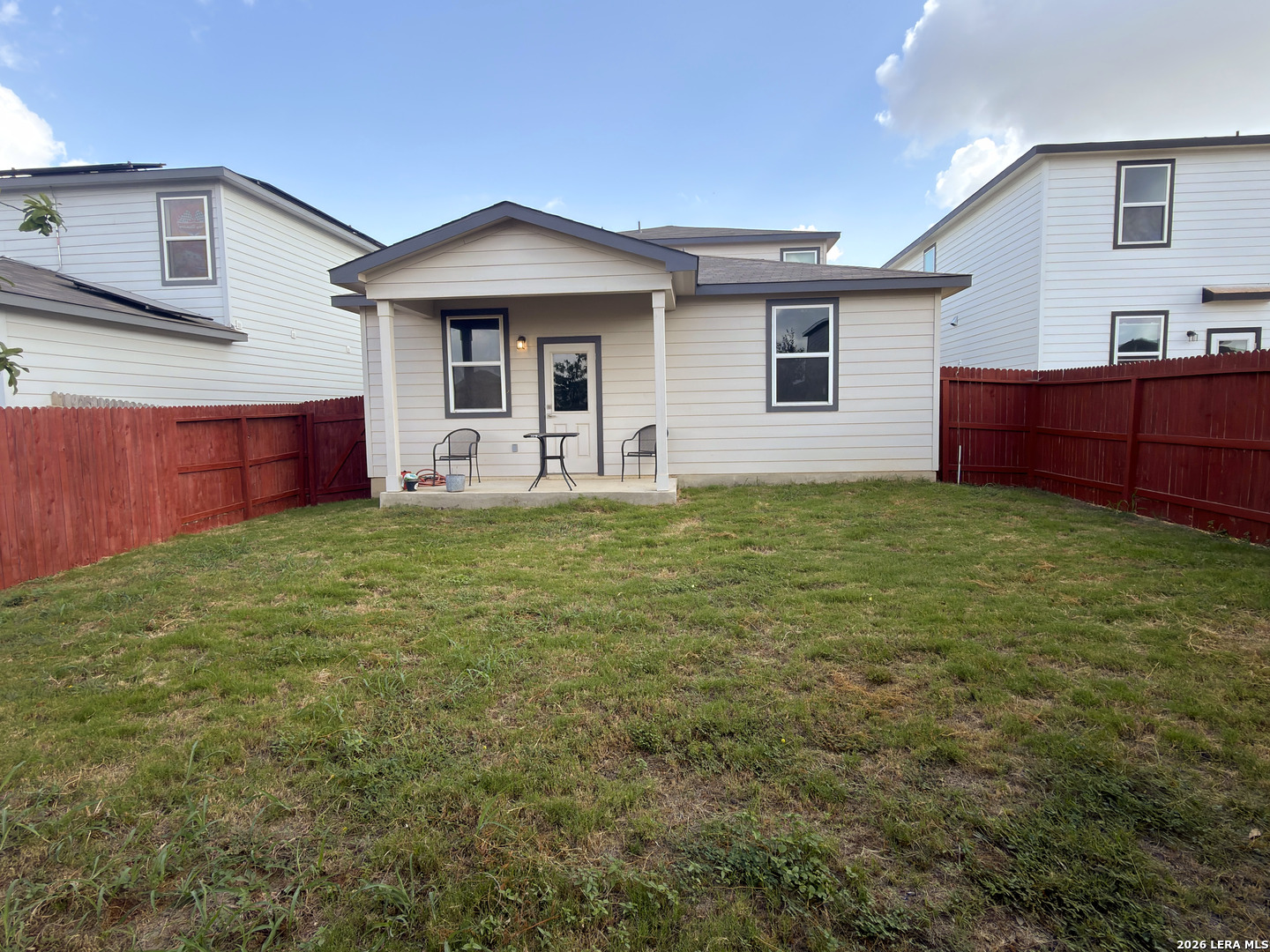 main property photo 15
