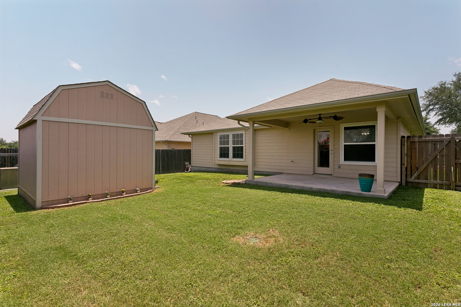 main property photo 22