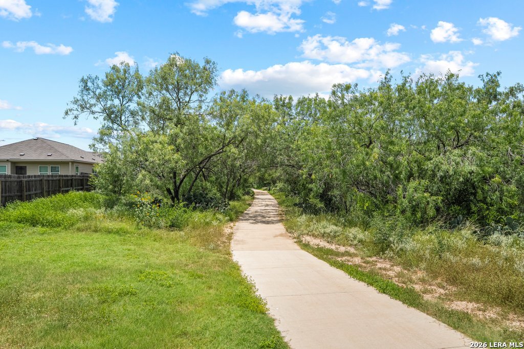 main property photo 28