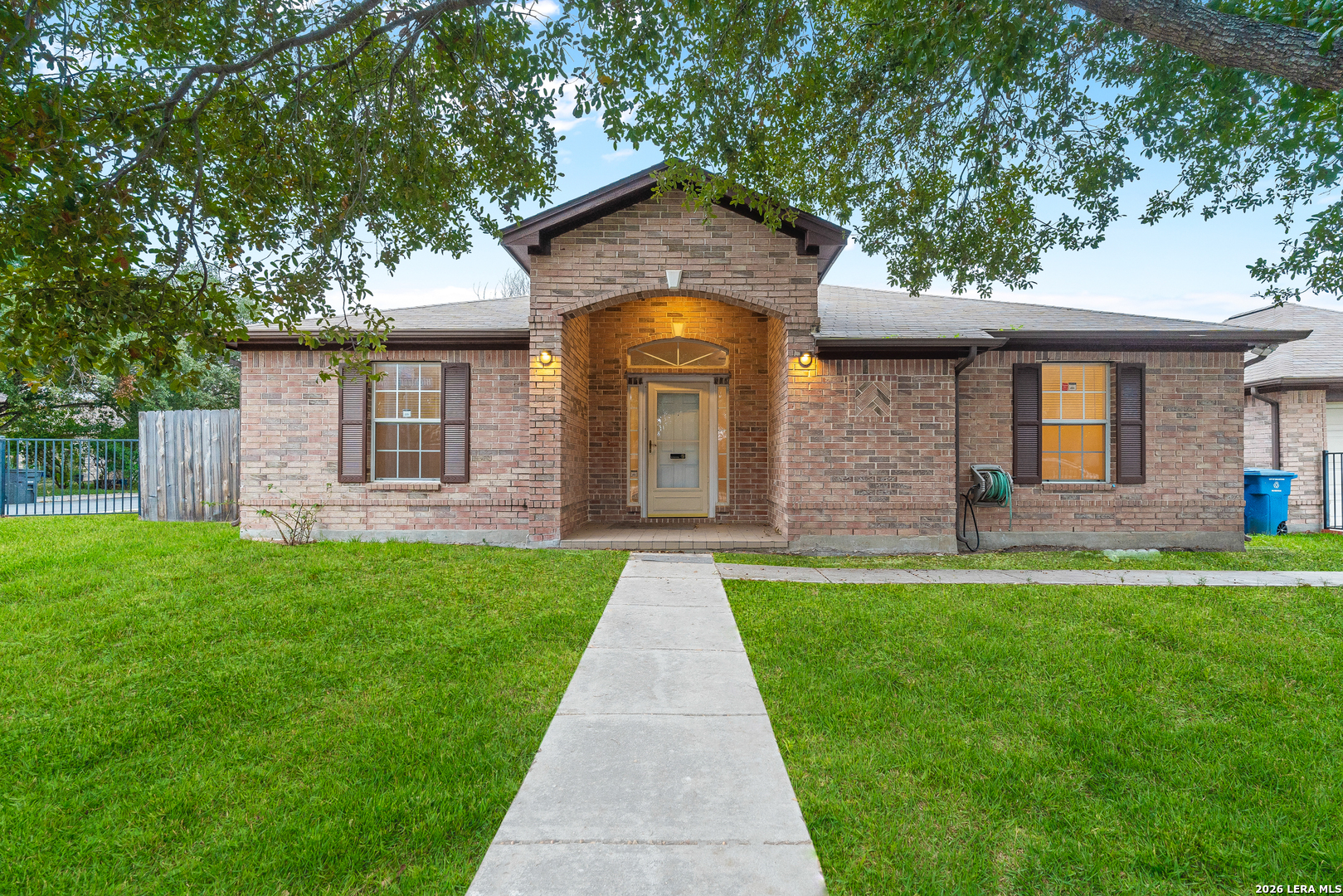 main property photo 2
