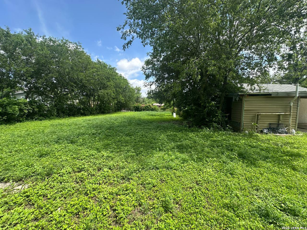 main property photo 30