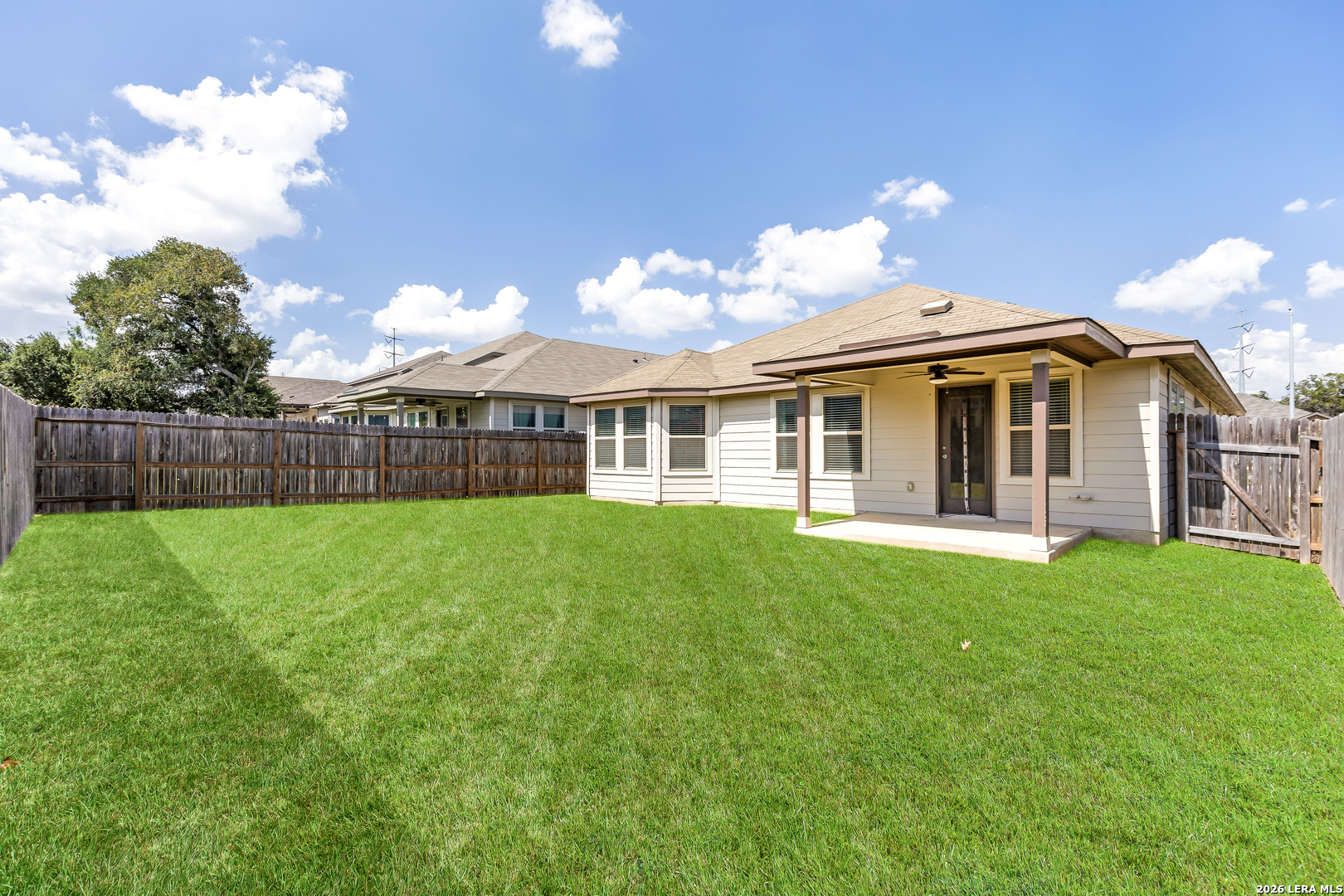 main property photo 41