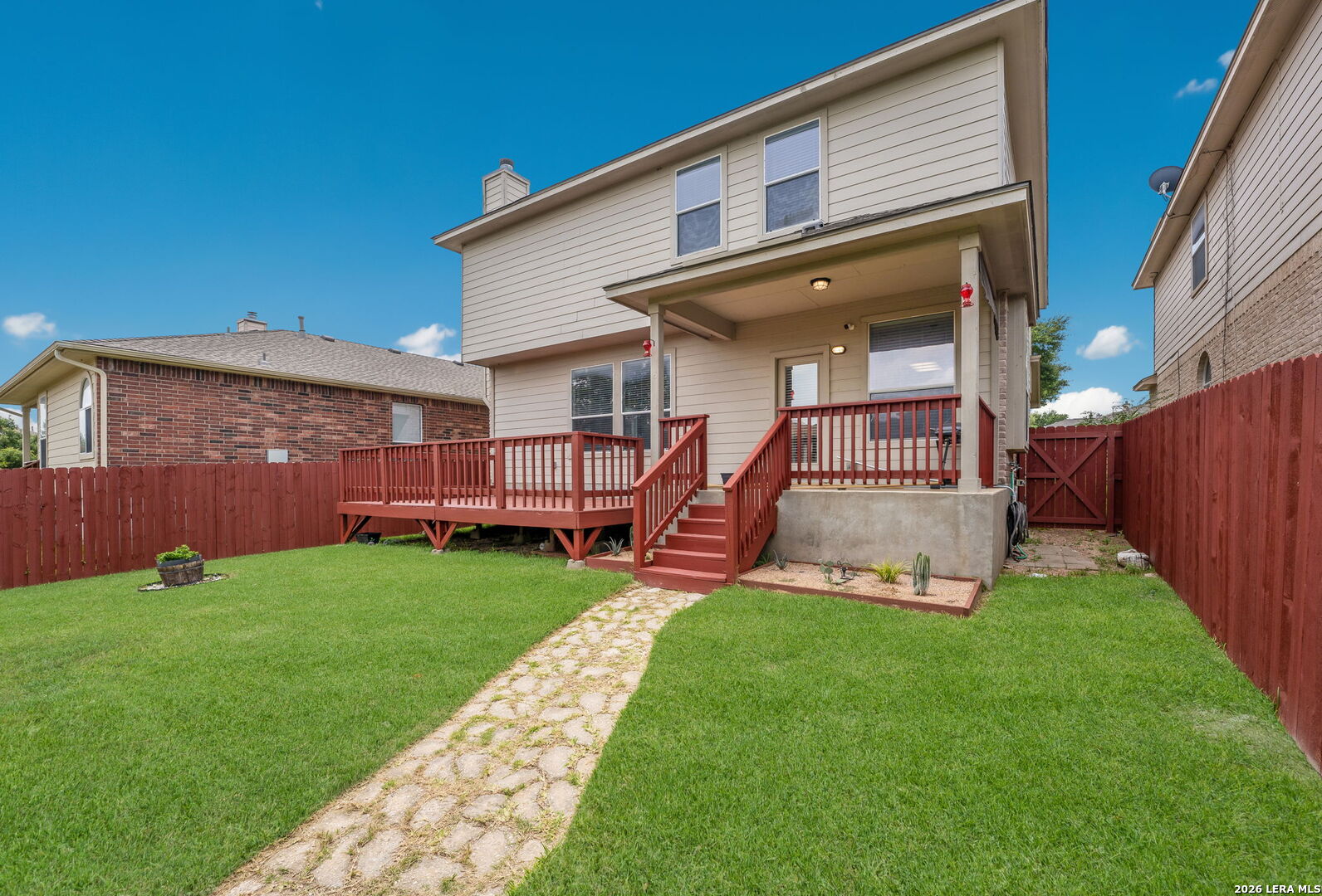main property photo 31