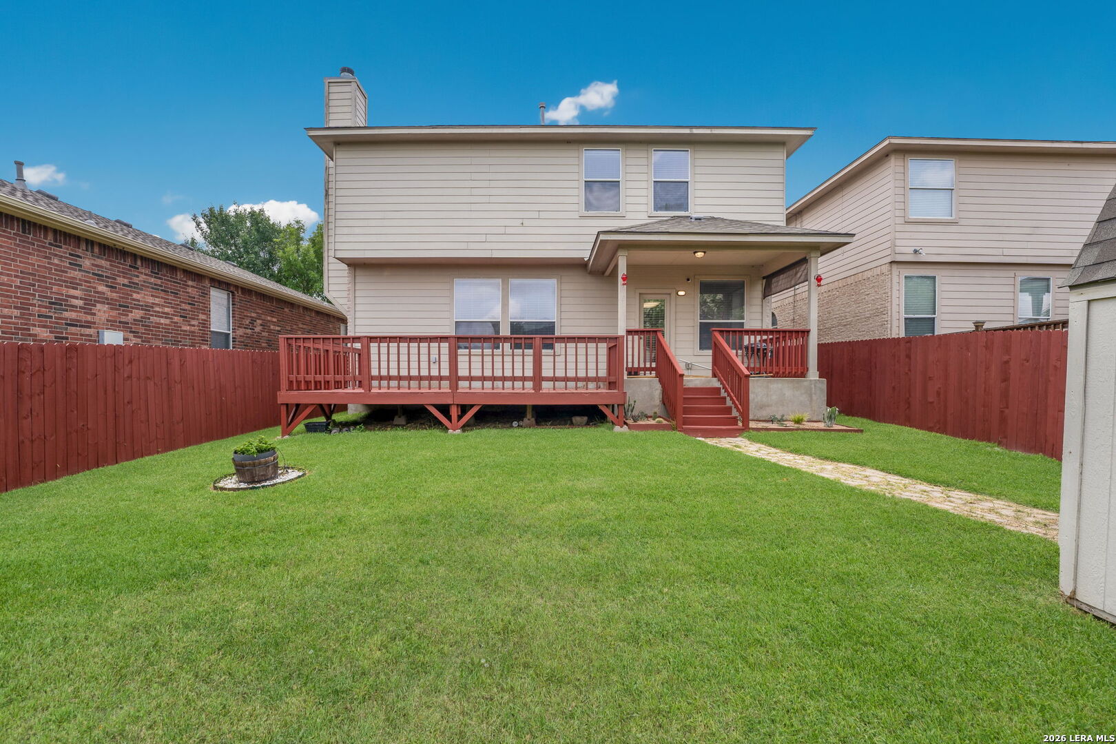 main property photo 32