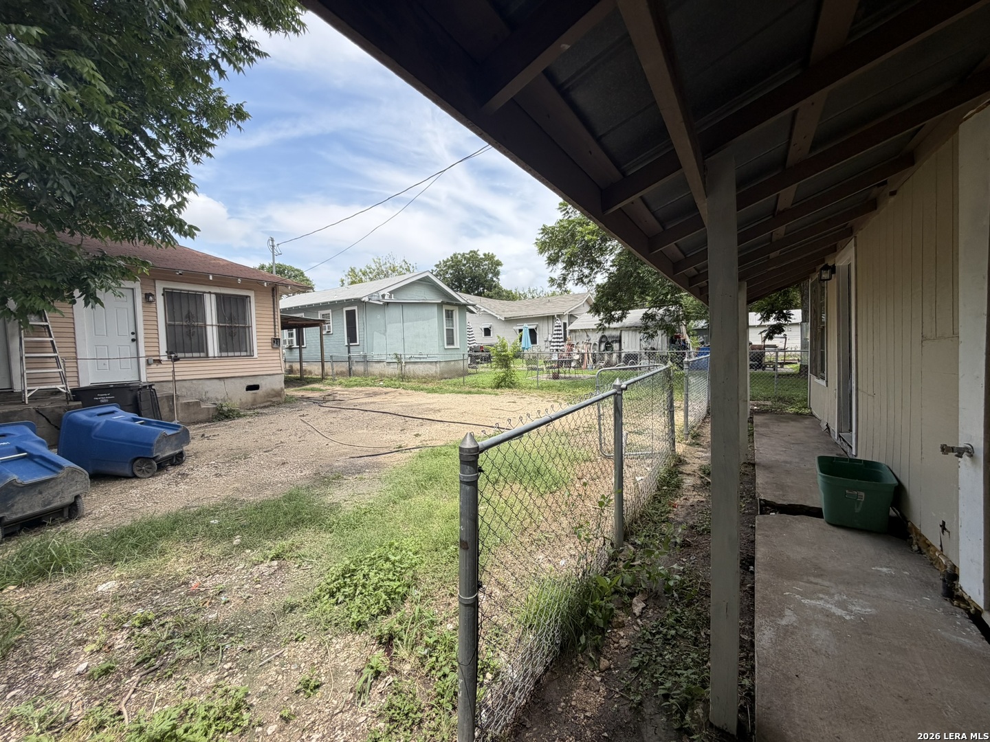 main property photo 8