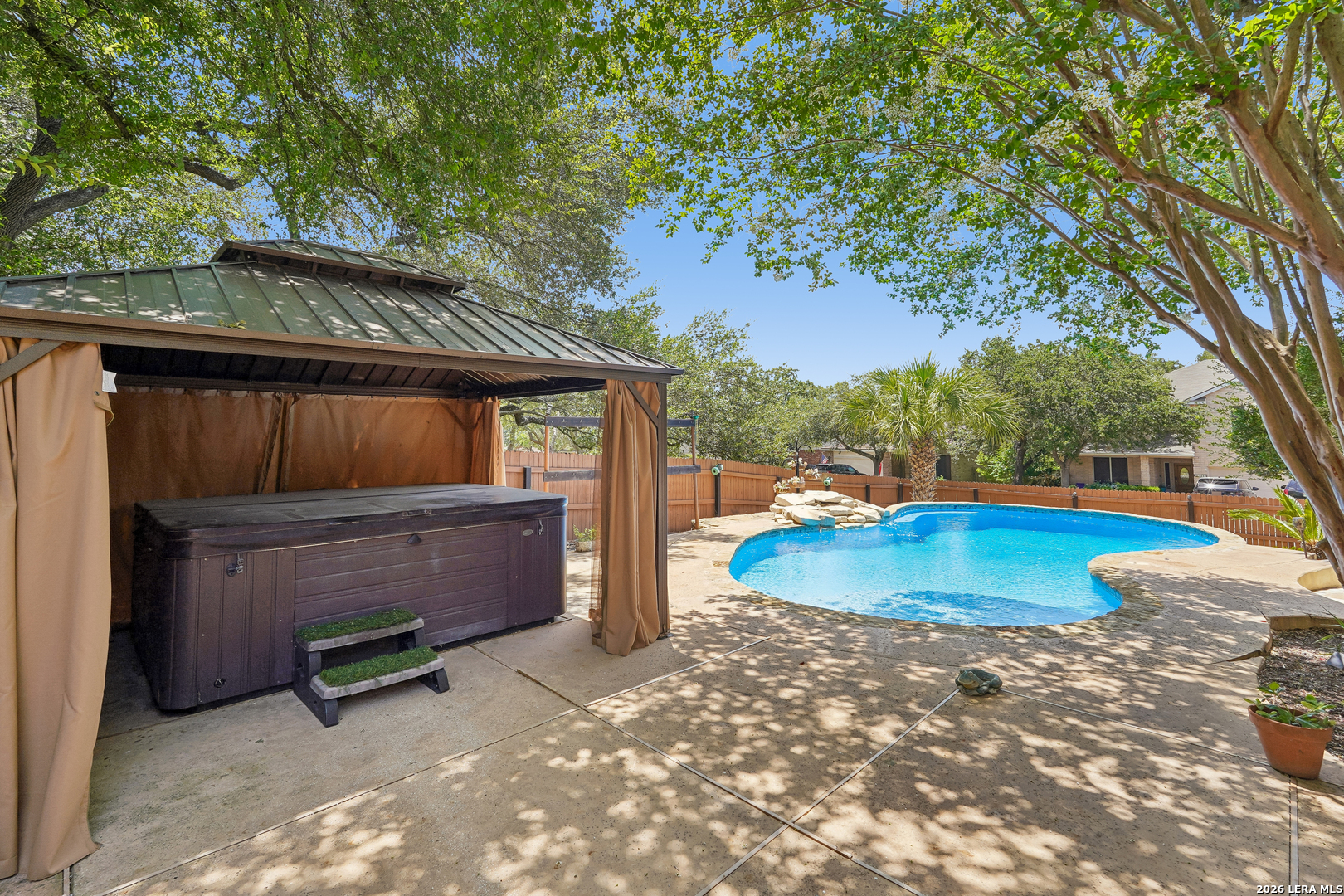 main property photo 51