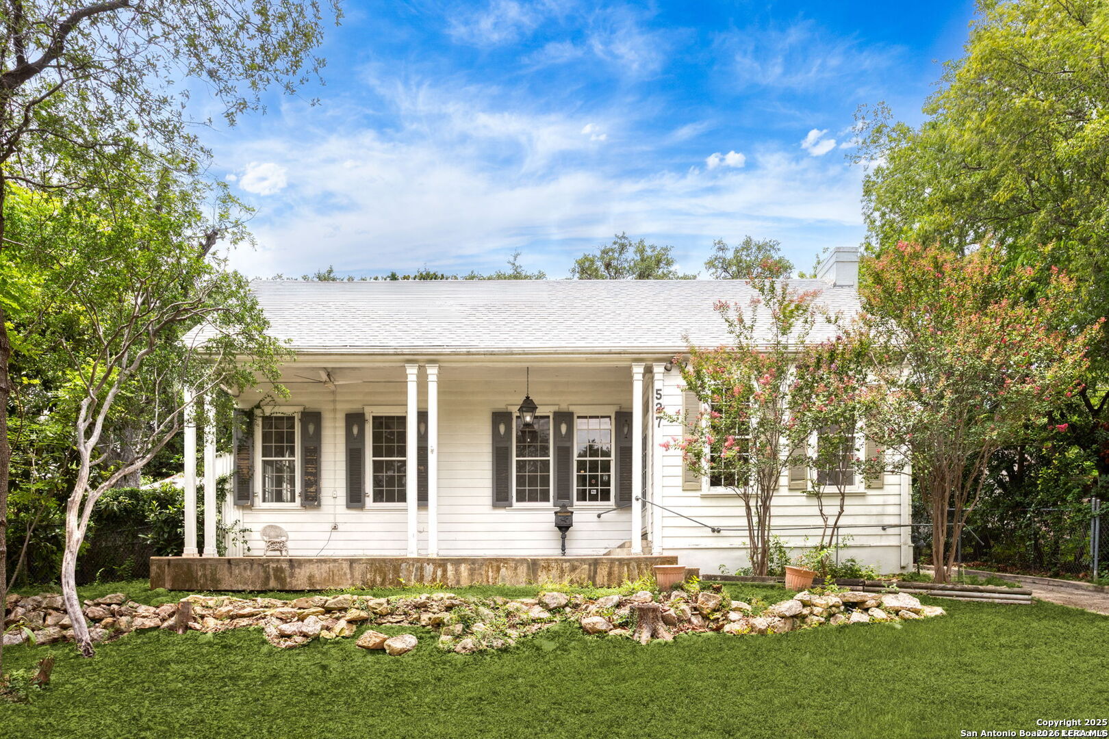 main property photo 1