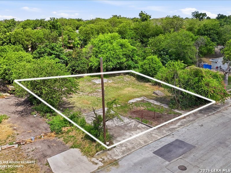 main property photo 11