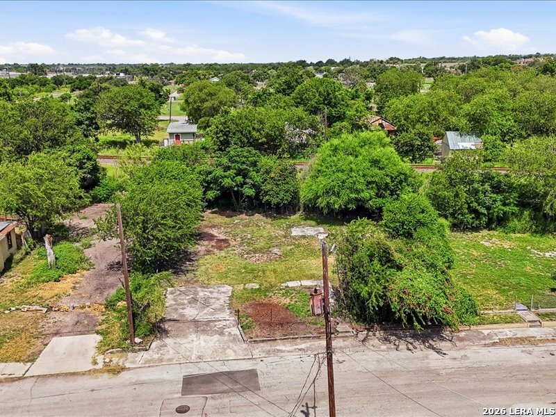 main property photo 6