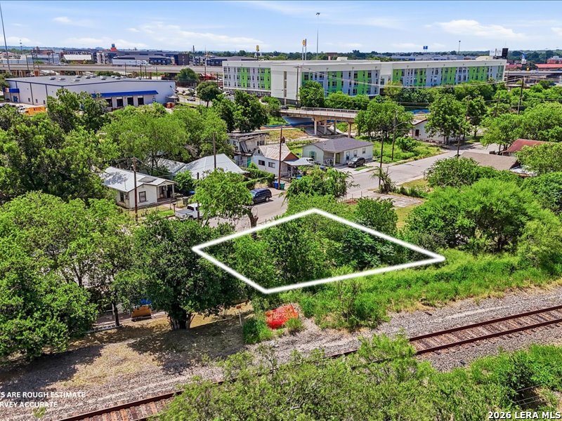 main property photo 19