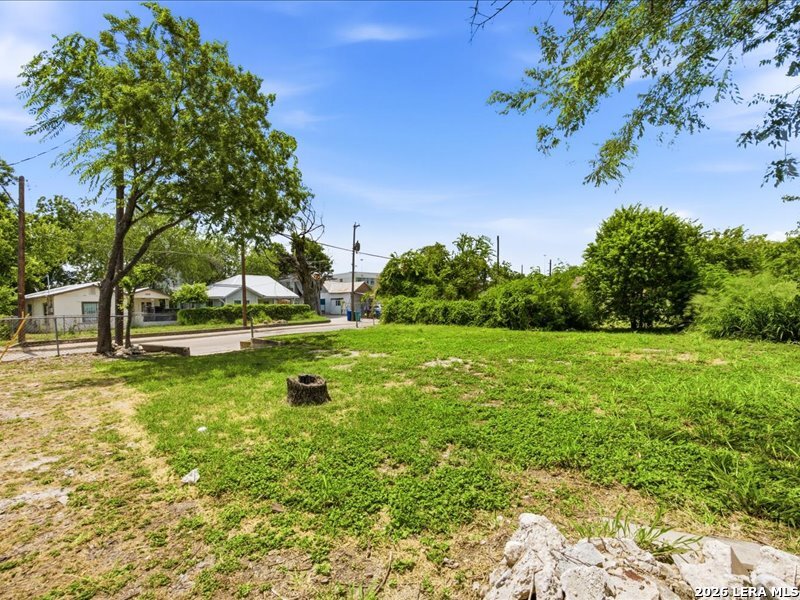 main property photo 30