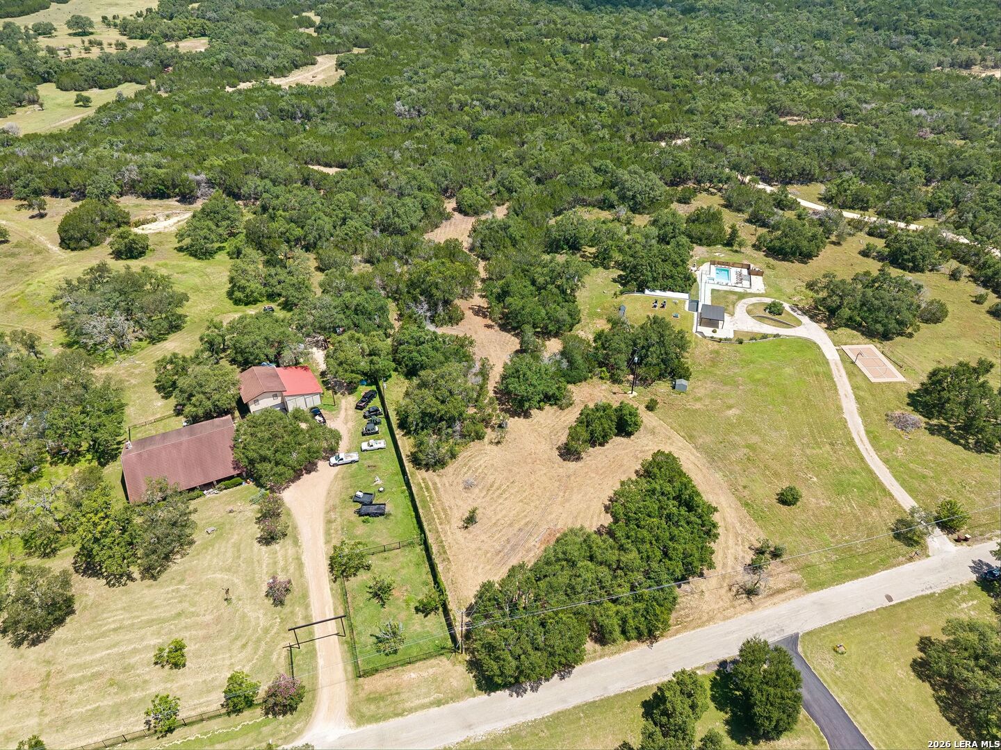 main property photo 19
