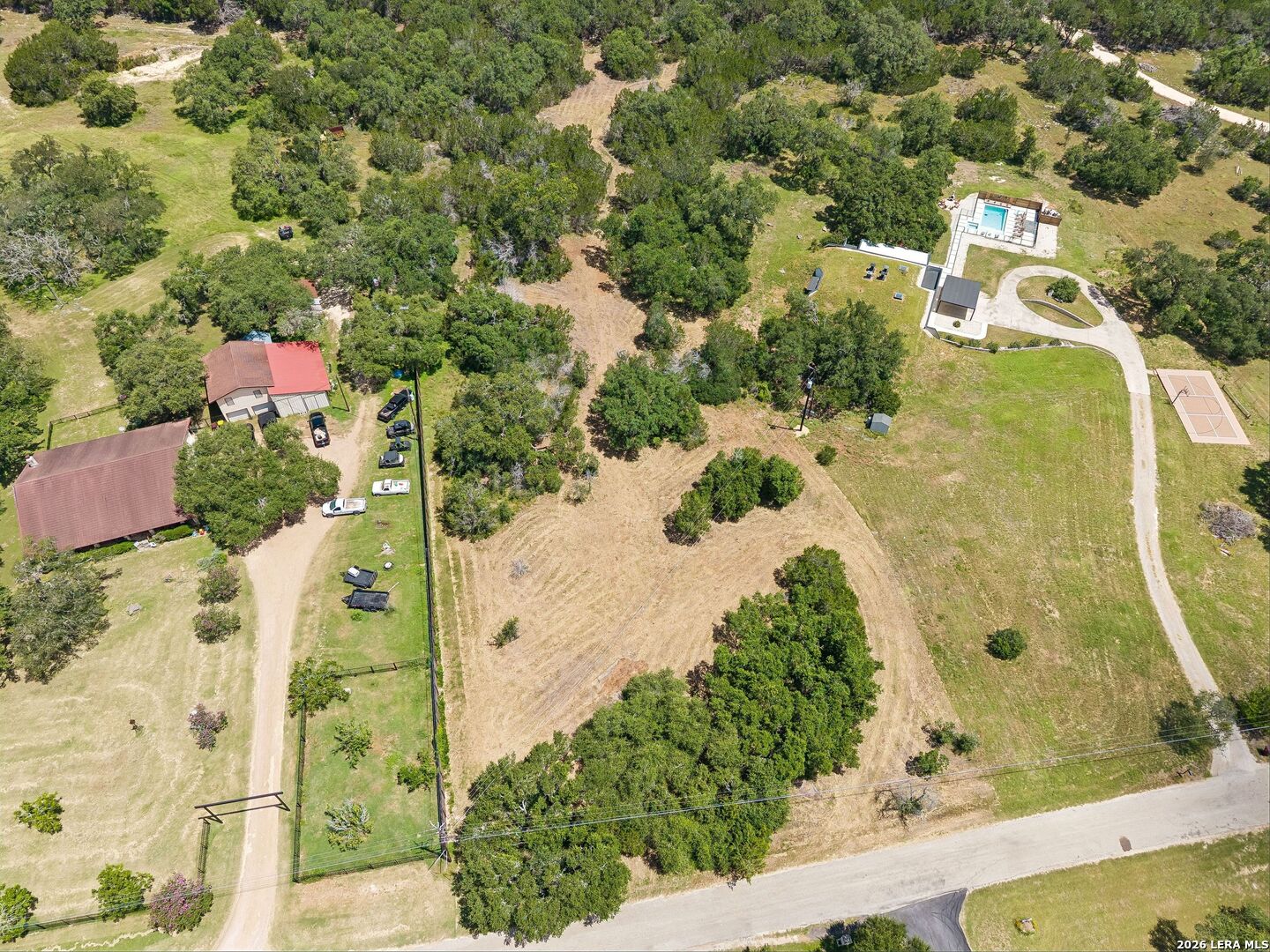 main property photo 3