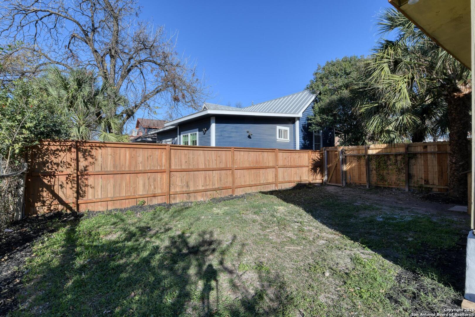 main property photo 21