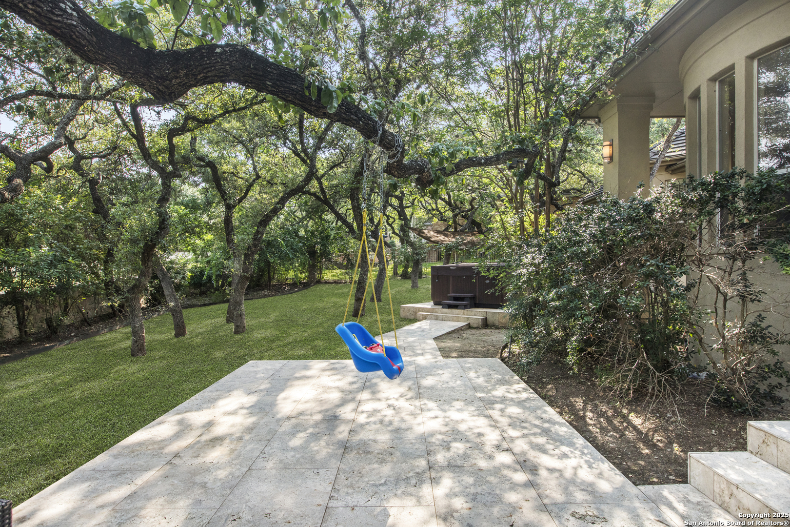 main property photo 27