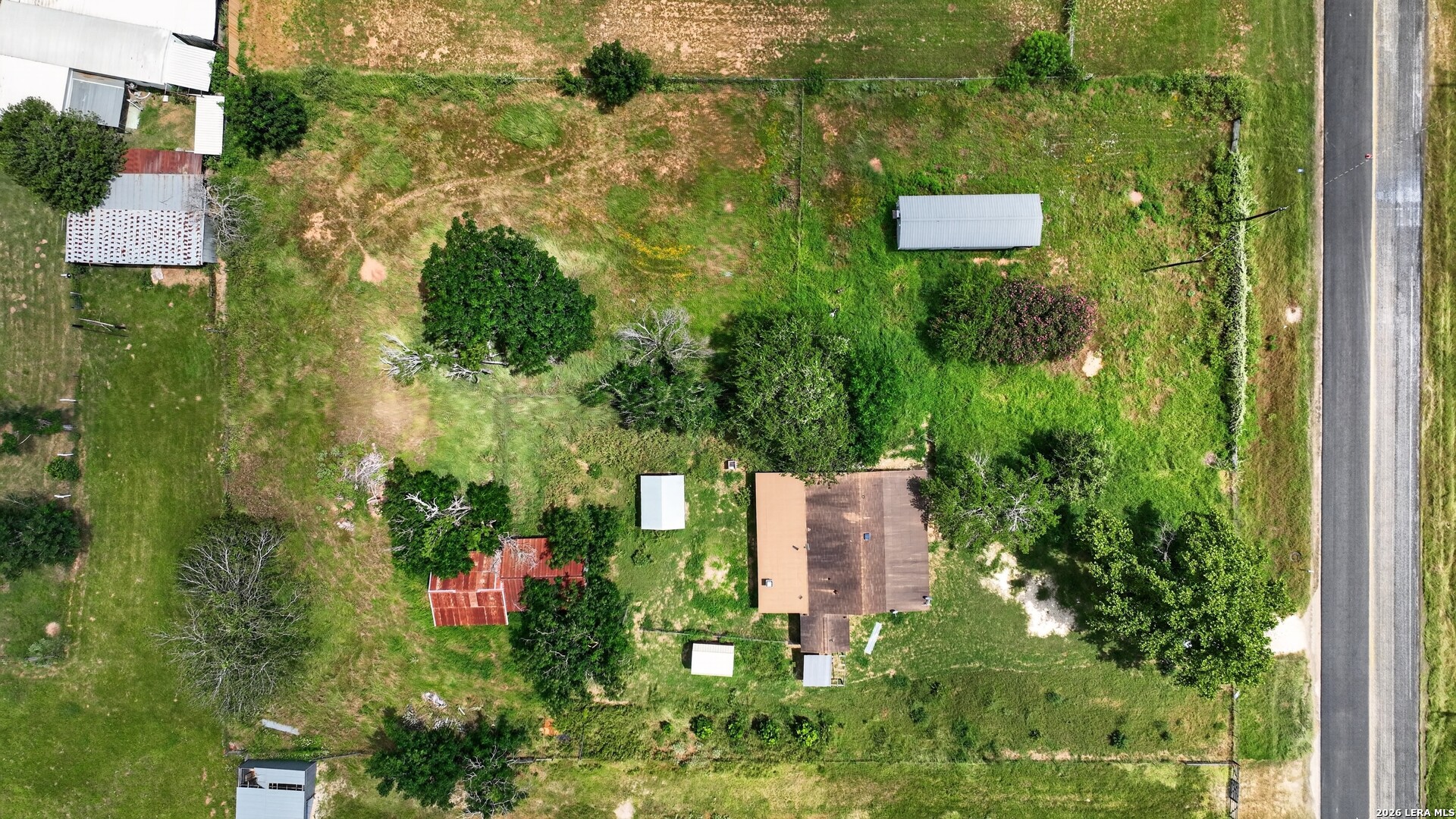 main property photo 27