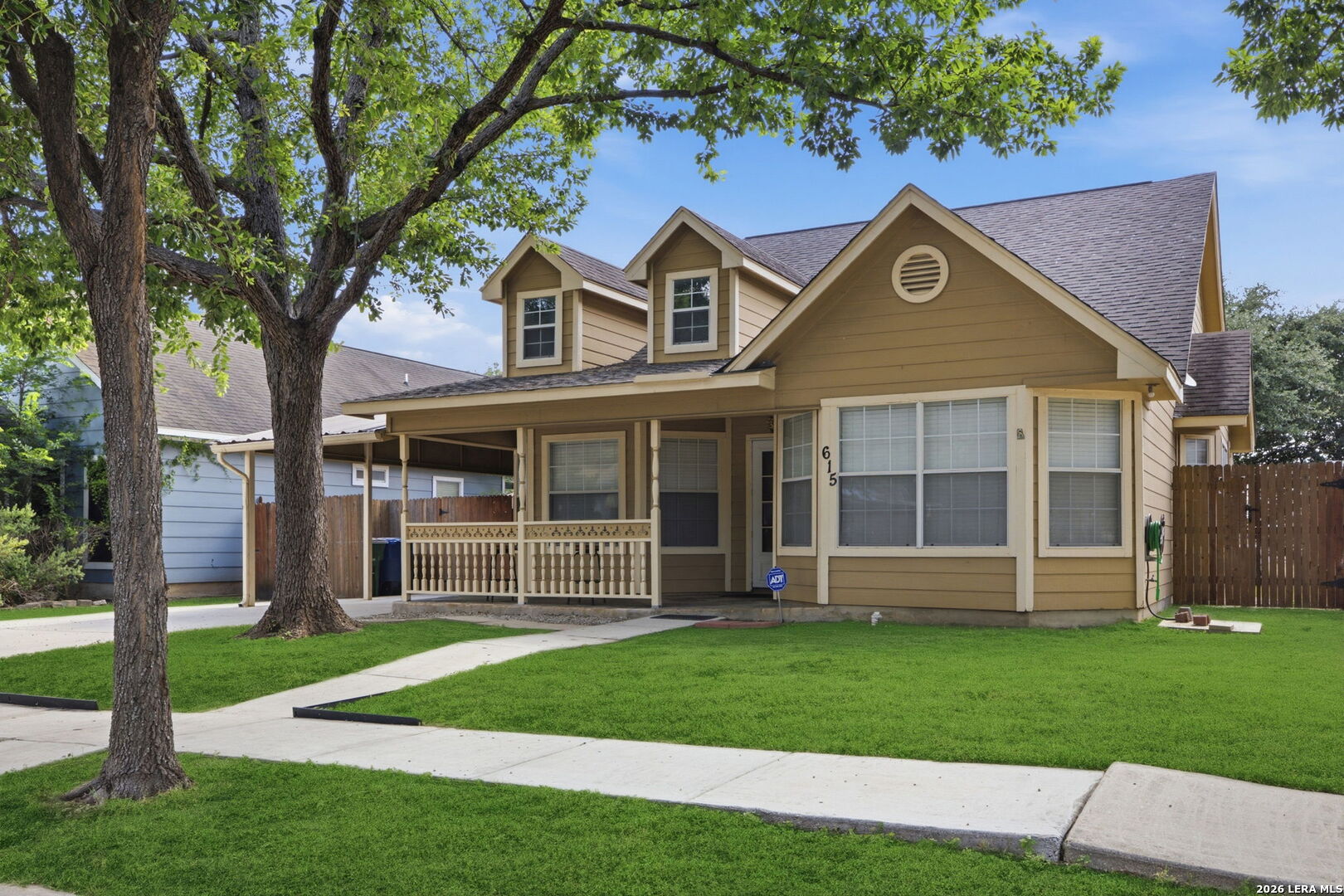 main property photo 2