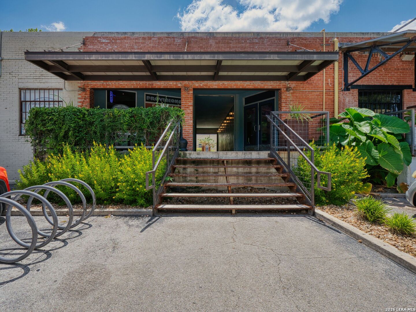 main property photo 26