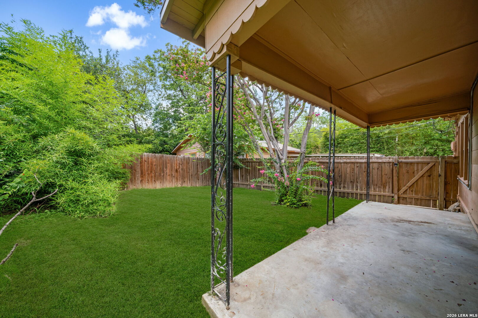 main property photo 20