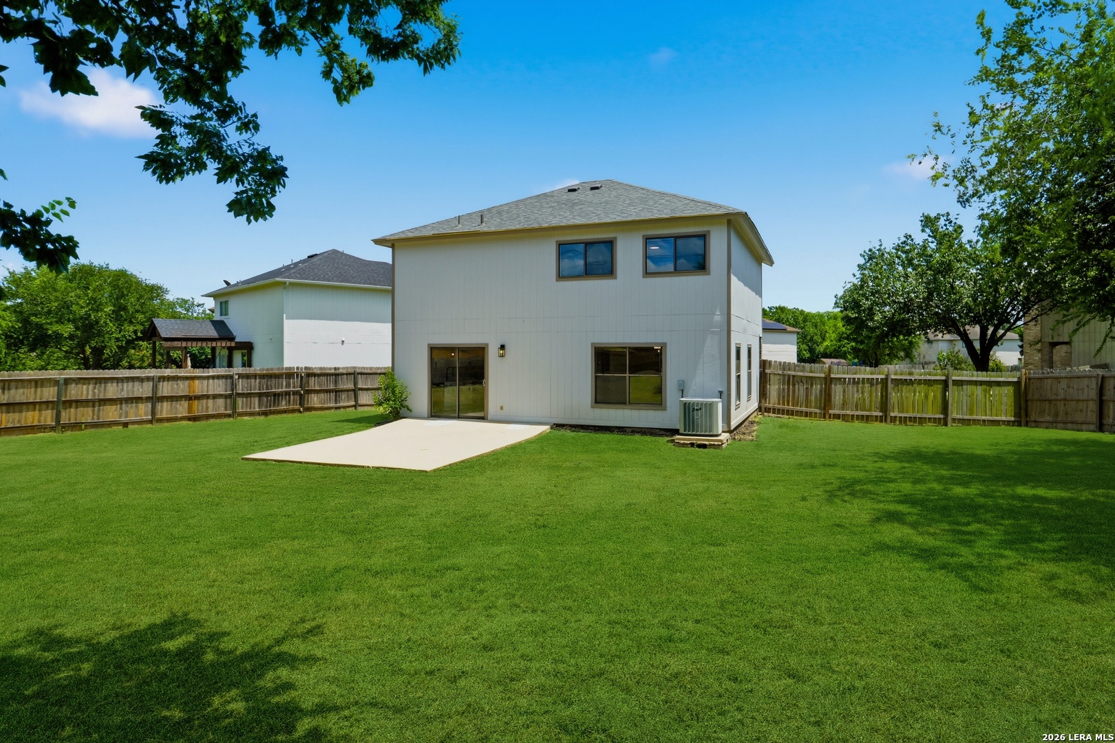 main property photo 23