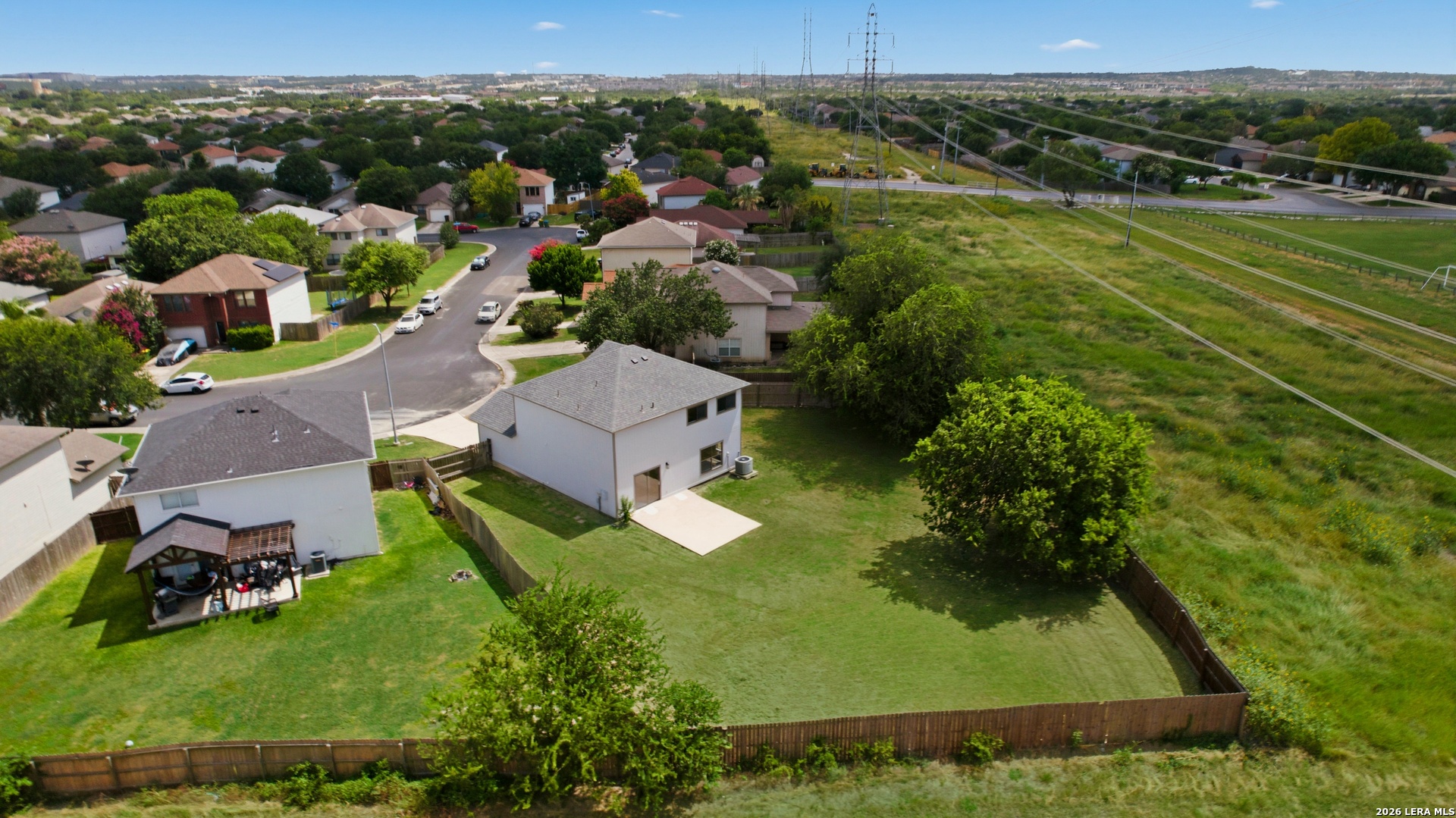 main property photo 27
