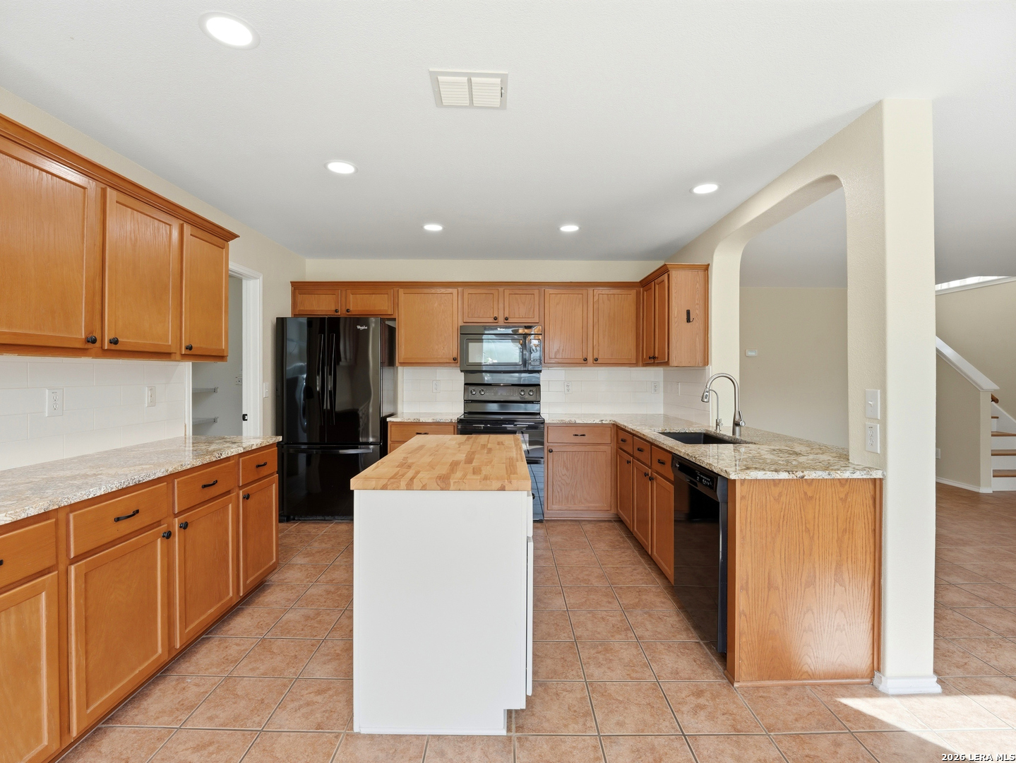 main property photo 13