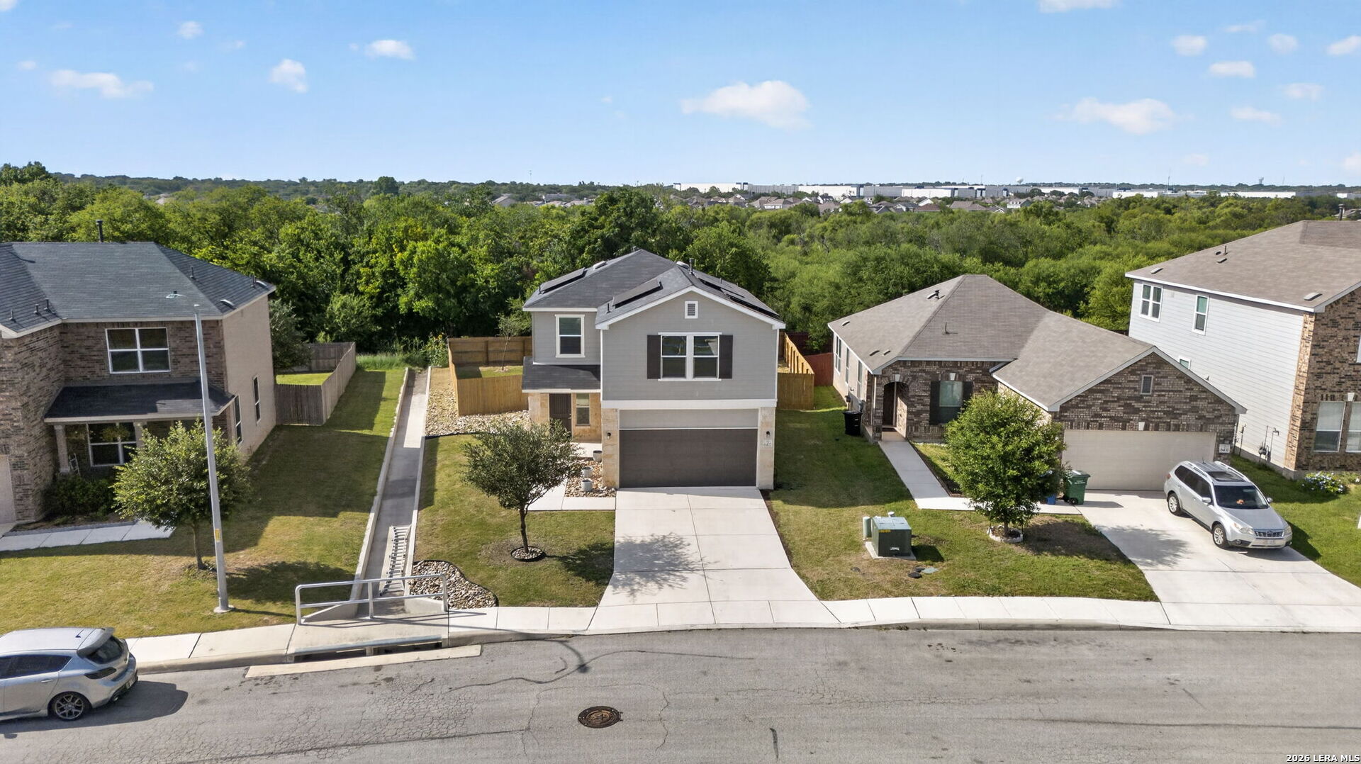 main property photo 33