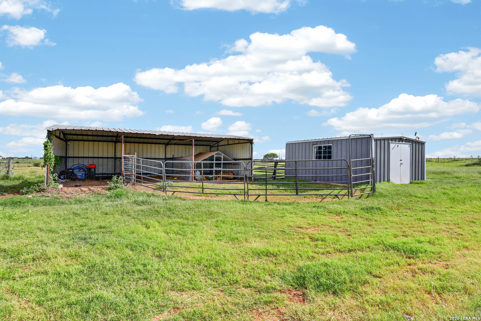 main property photo 23
