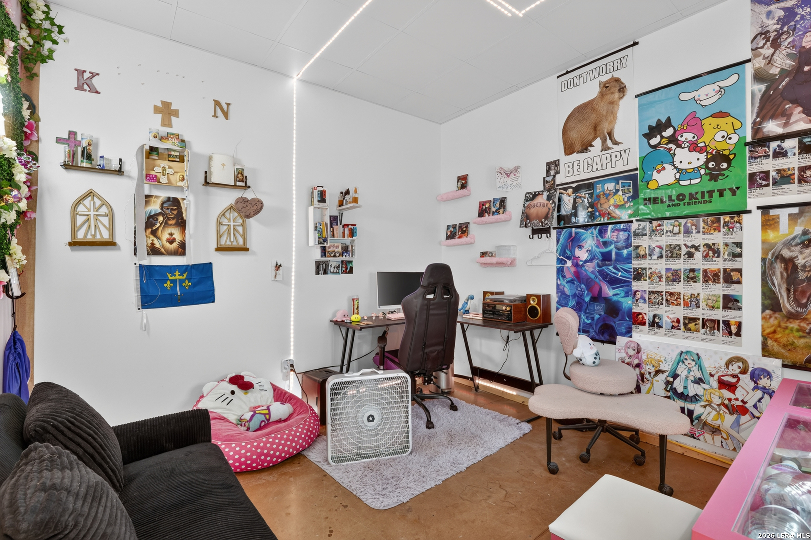 main property photo 34