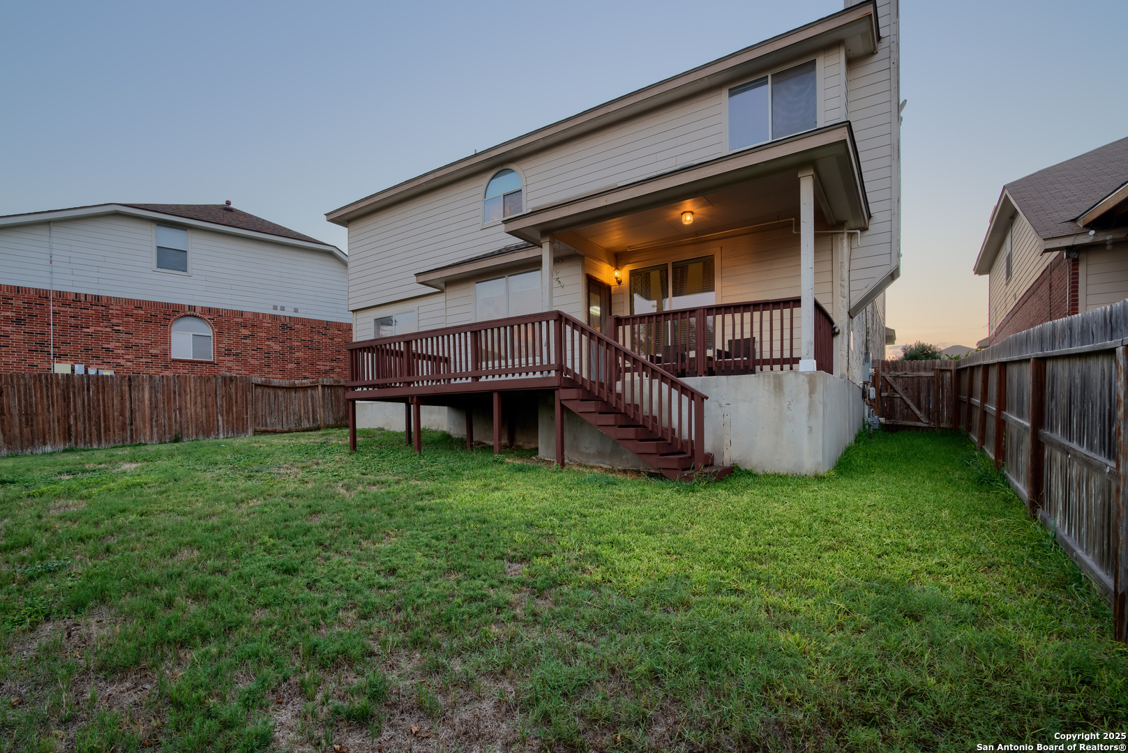 main property photo 23