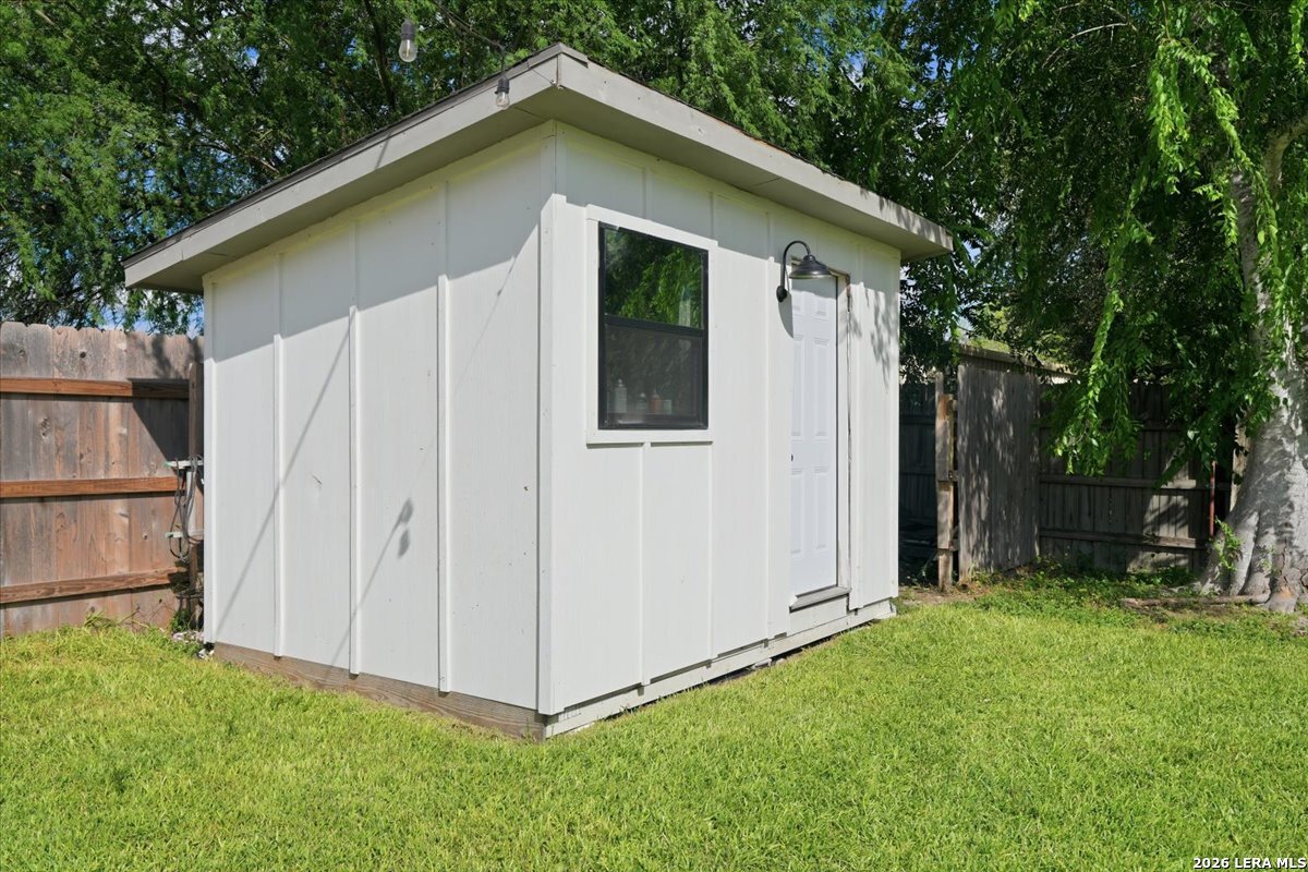 main property photo 29