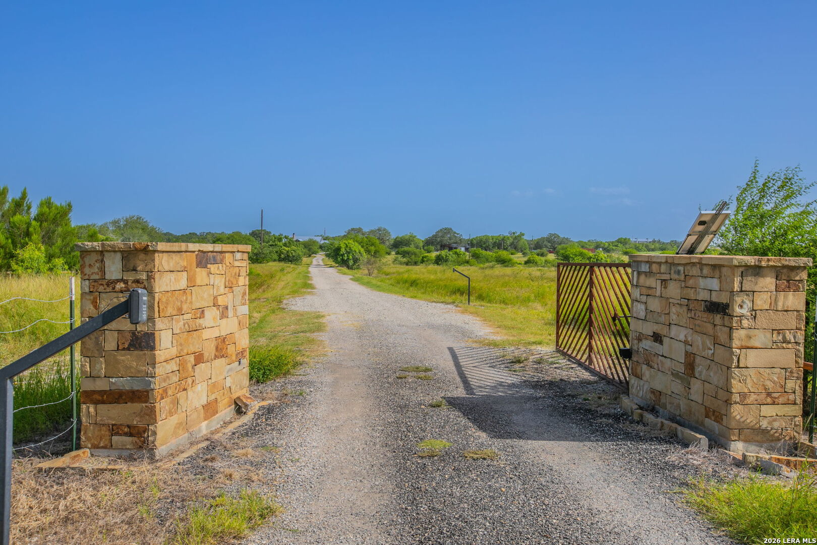 main property photo 39