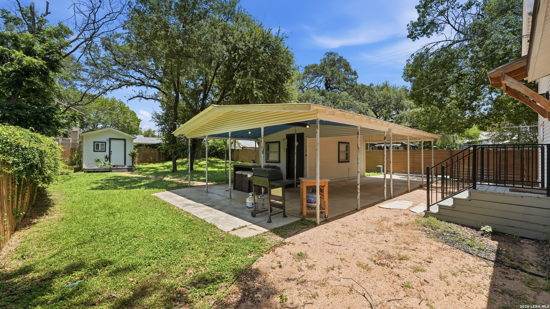 main property photo 15