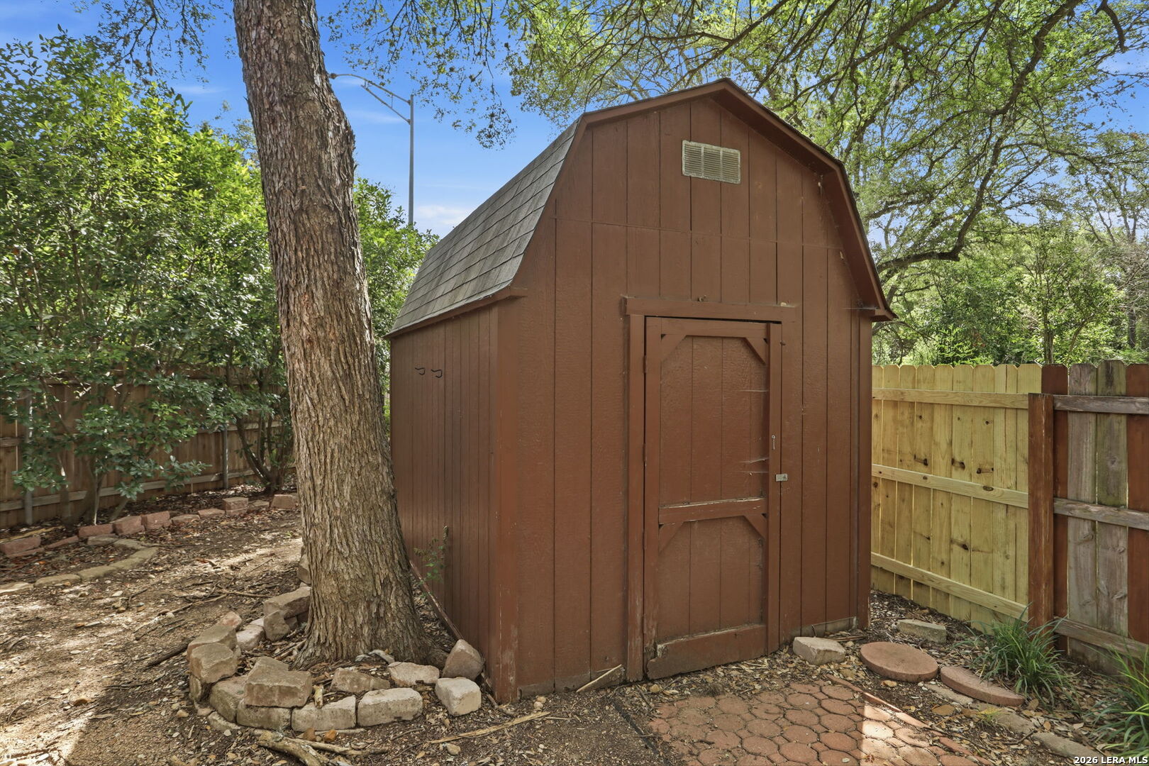 main property photo 43