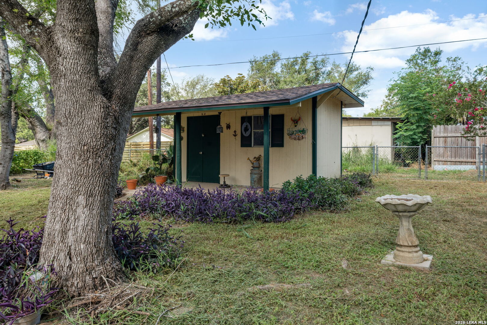 main property photo 18