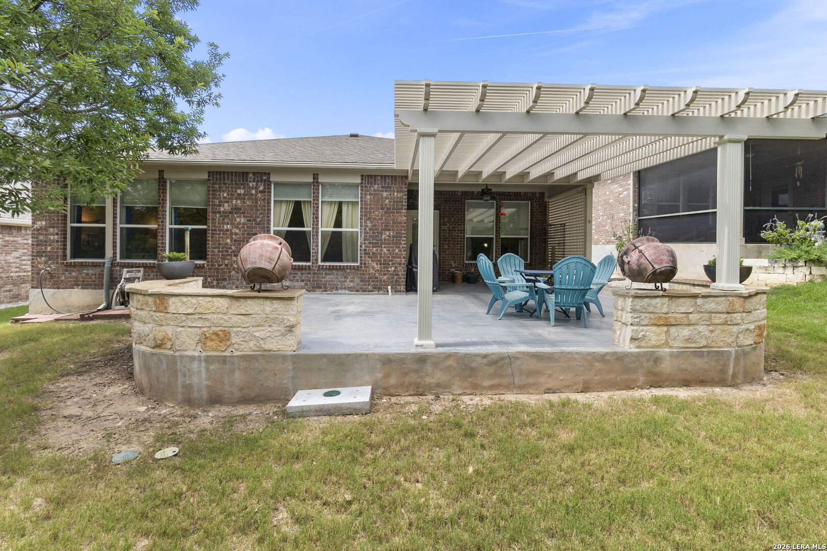 main property photo 41