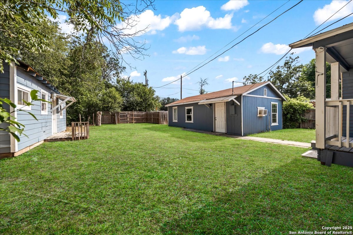 main property photo 16