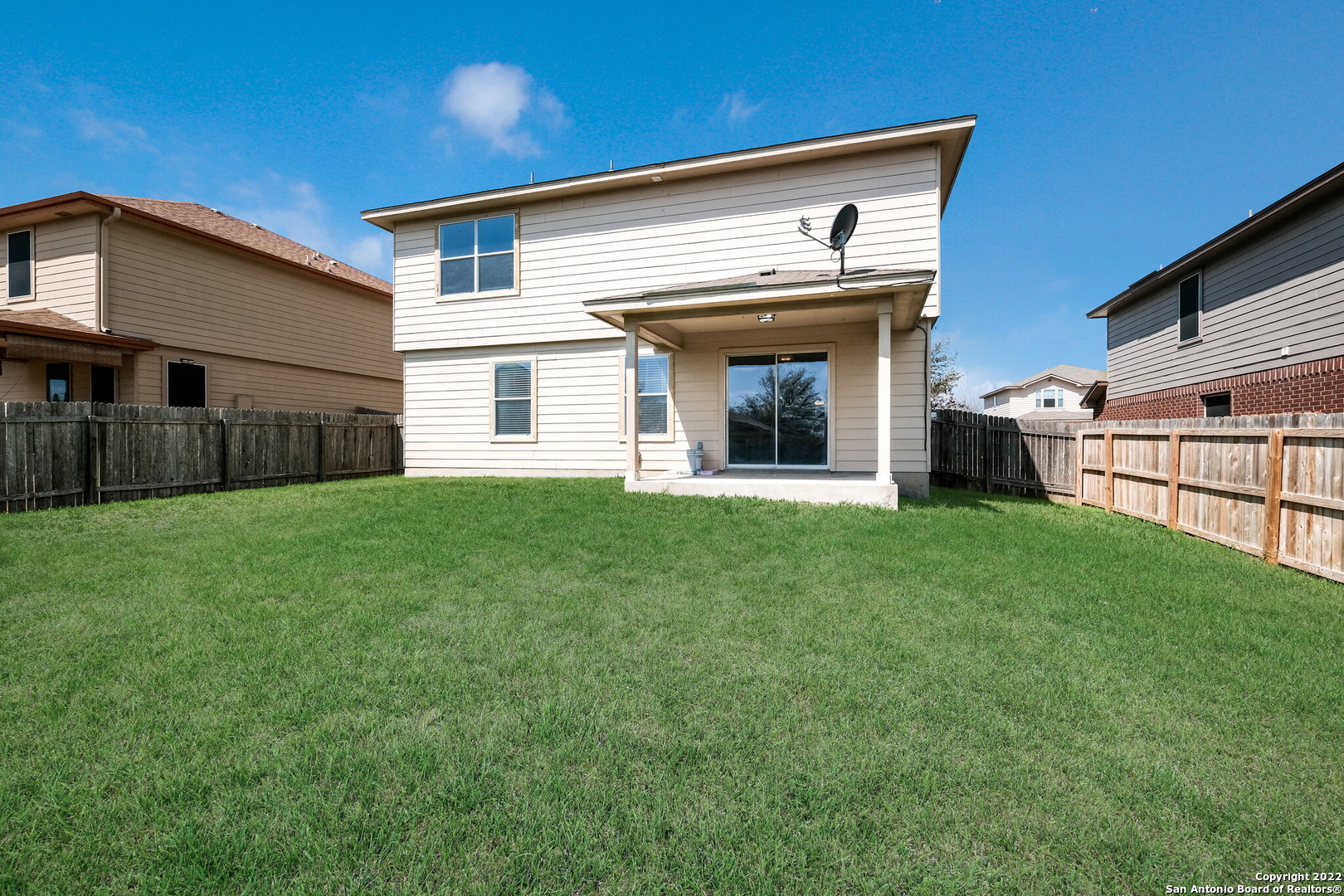 main property photo 17