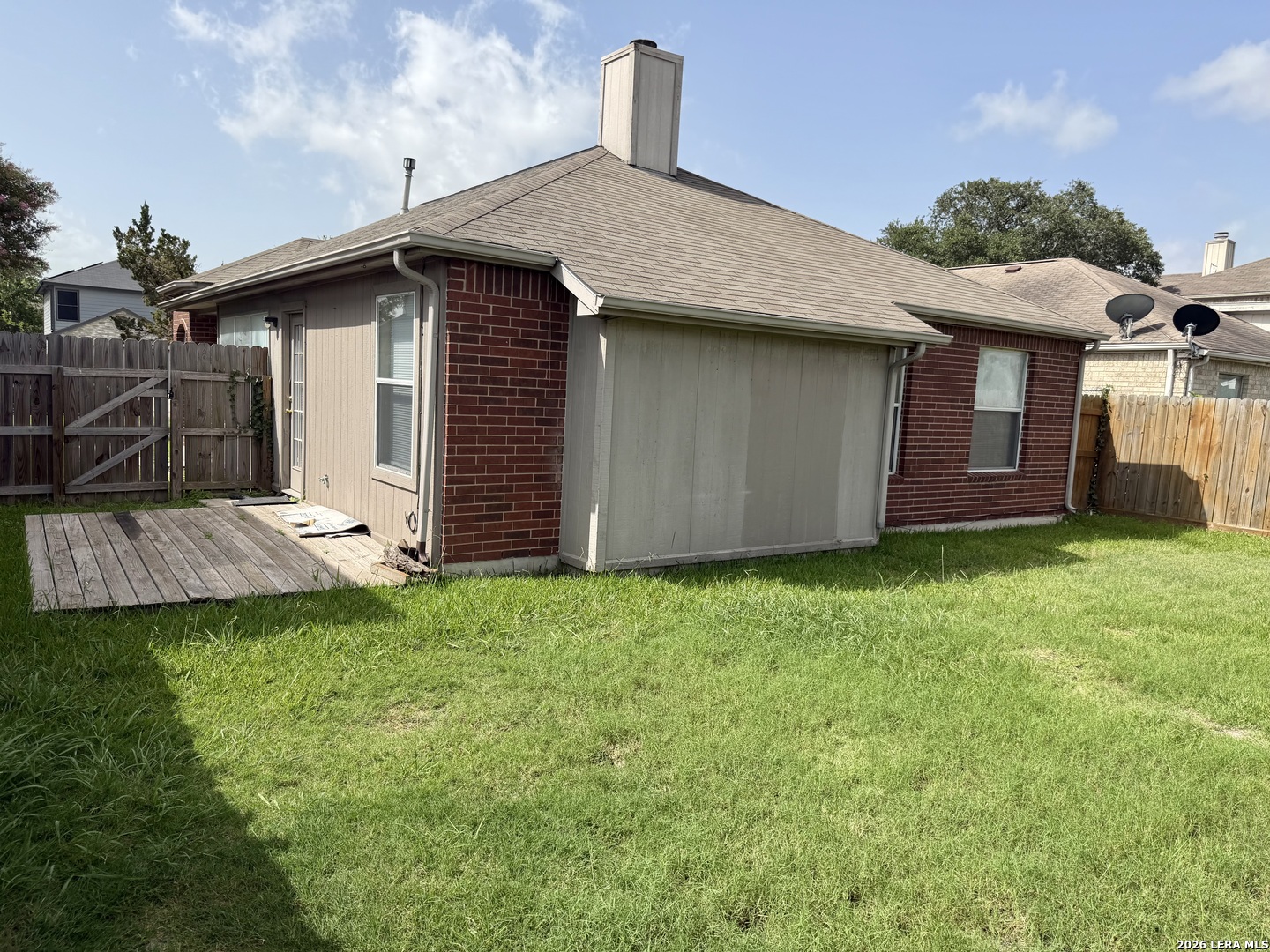 main property photo 30