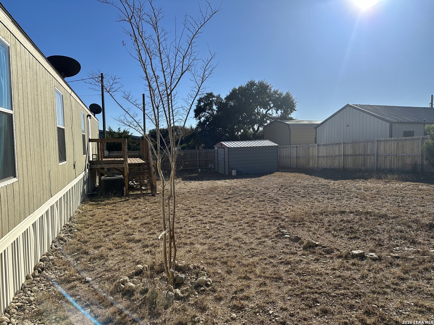 main property photo 13