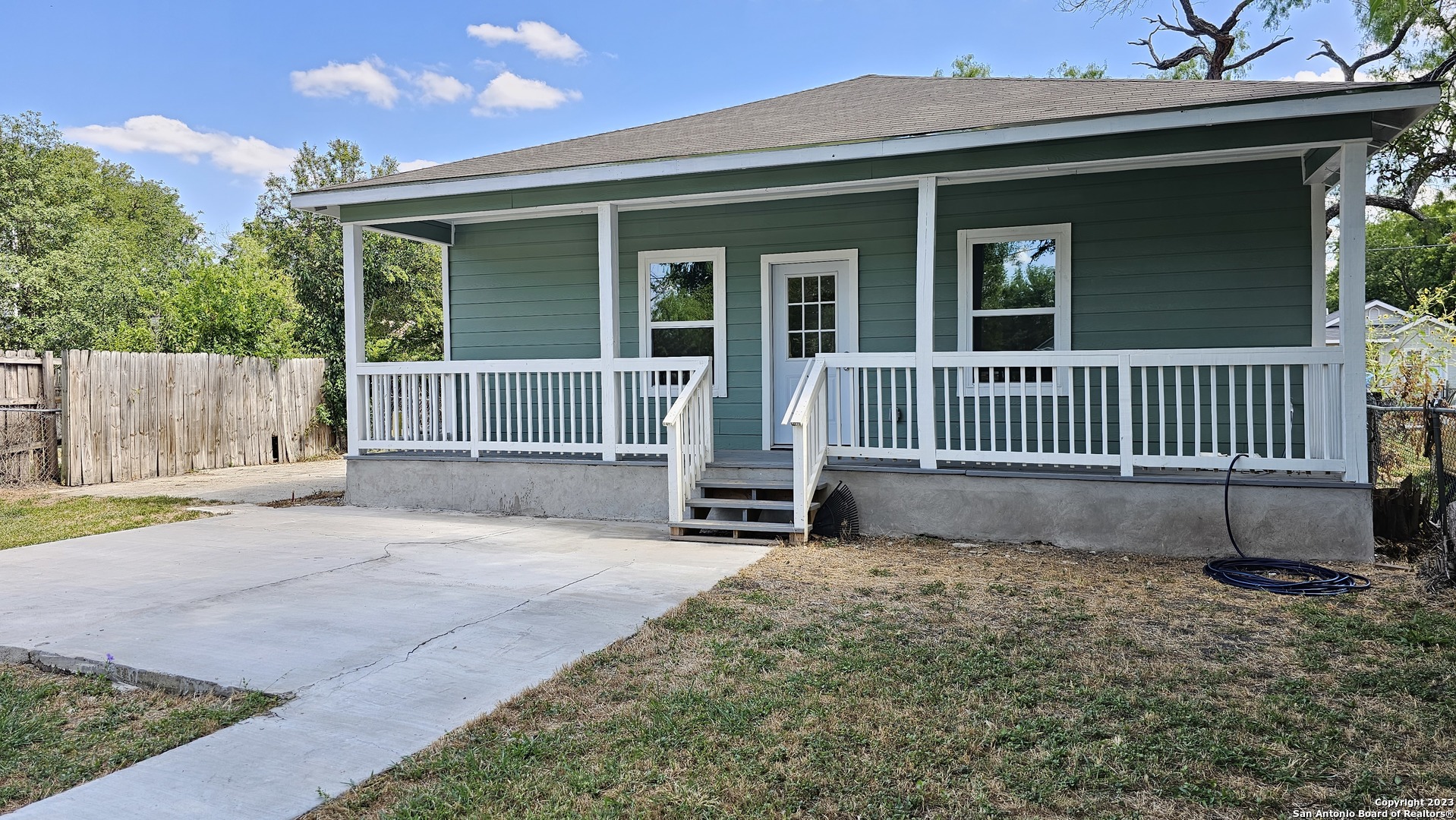 main property photo 27